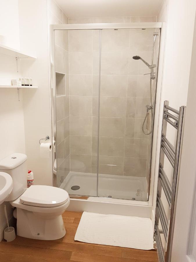 Ybc Court, Aldershotアパートメント エクステリア 写真